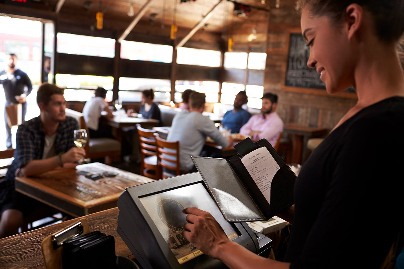Automação de Processos Financeiros em Restaurantes: Otimizando a Eficiência Operacional