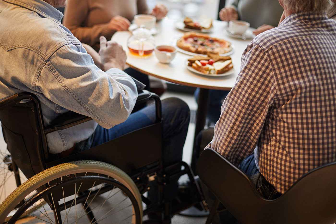 A Importância da Acessibilidade em Restaurantes: Como Adaptar Seu Estabelecimento para Todos os Clientes